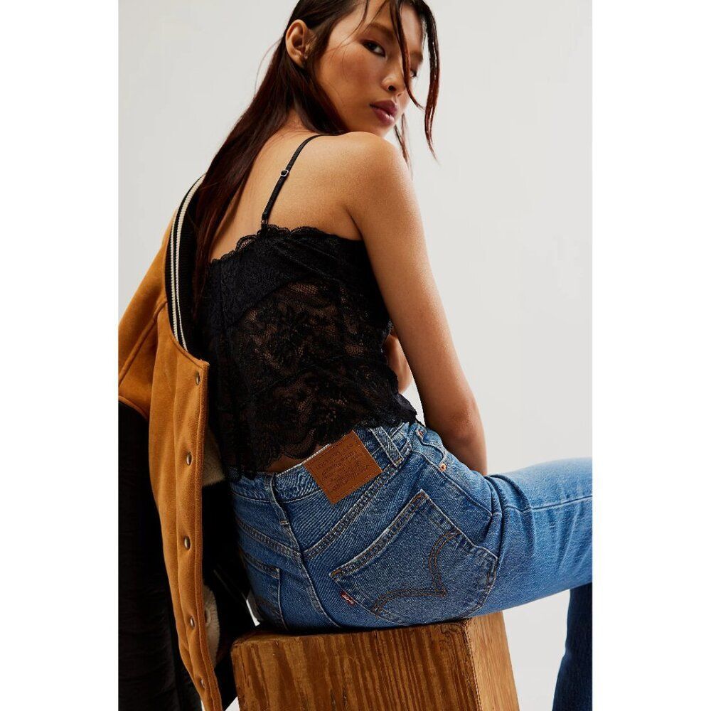 Levi's Ribcage Full-Length Jeans in Dance Around - Picture 4 of 6